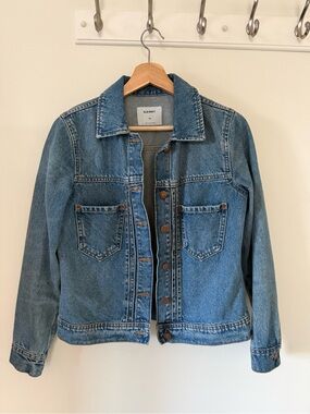 Old Navy Medium Wash Denim Jacket, size XS